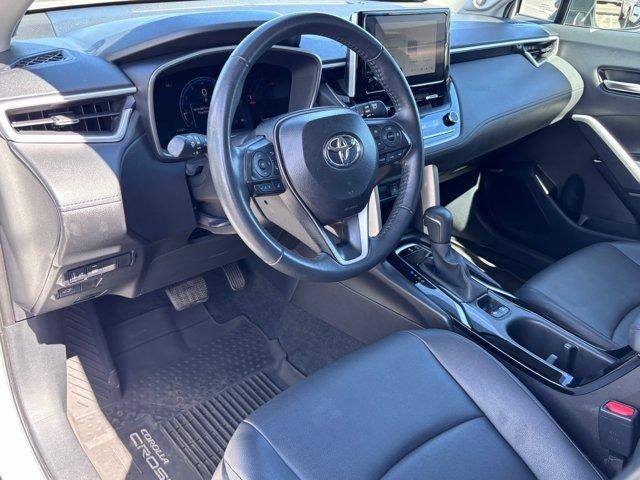 2025 Toyota Corolla Cross XLE