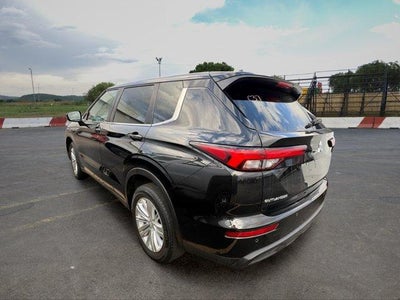 2023 Mitsubishi Outlander ES