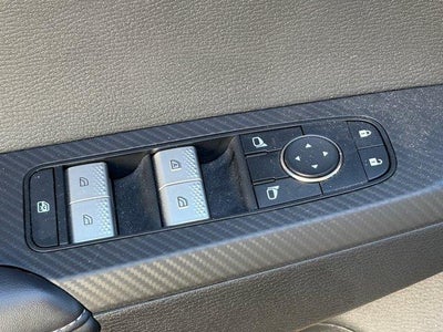 2024 Mitsubishi Outlander ES