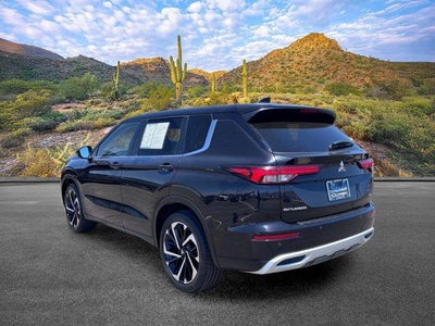 2024 Mitsubishi Outlander SE