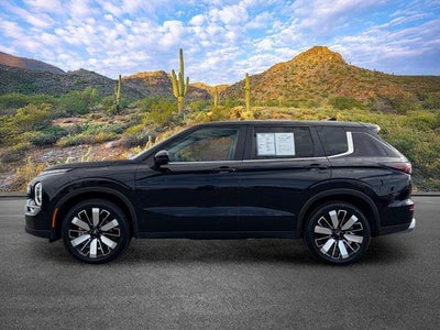 2025 Mitsubishi Outlander SE