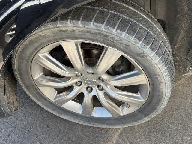 2013 INFINITI QX56 Base