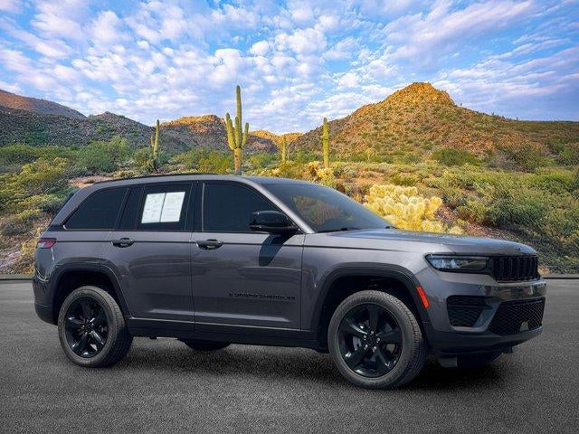 2022 Jeep Grand Cherokee Altitude