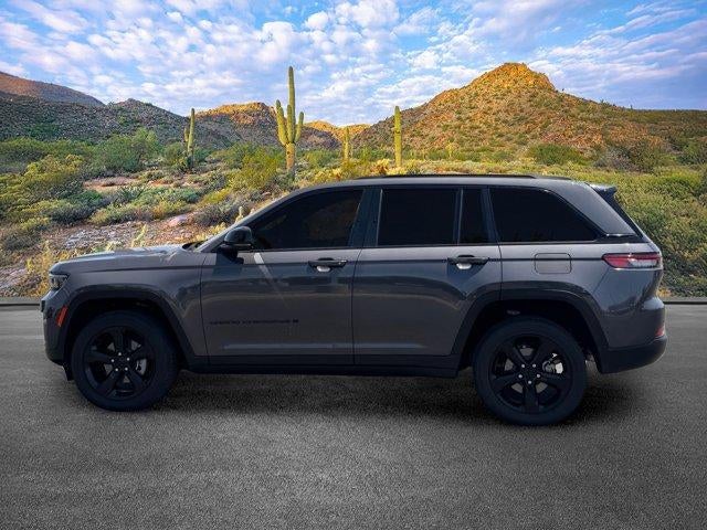 2022 Jeep Grand Cherokee Altitude
