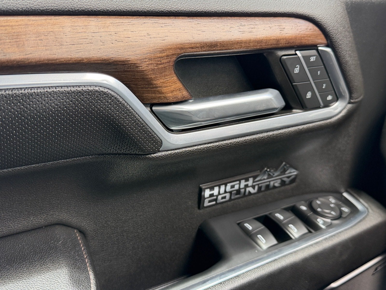 2023 Chevrolet Silverado 1500 High Country