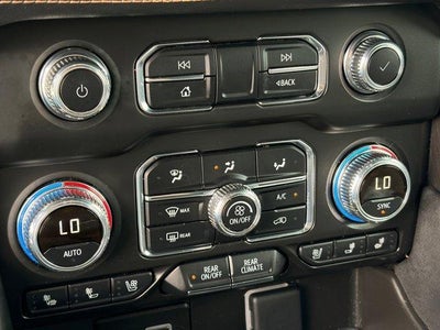 2024 GMC Yukon AT4