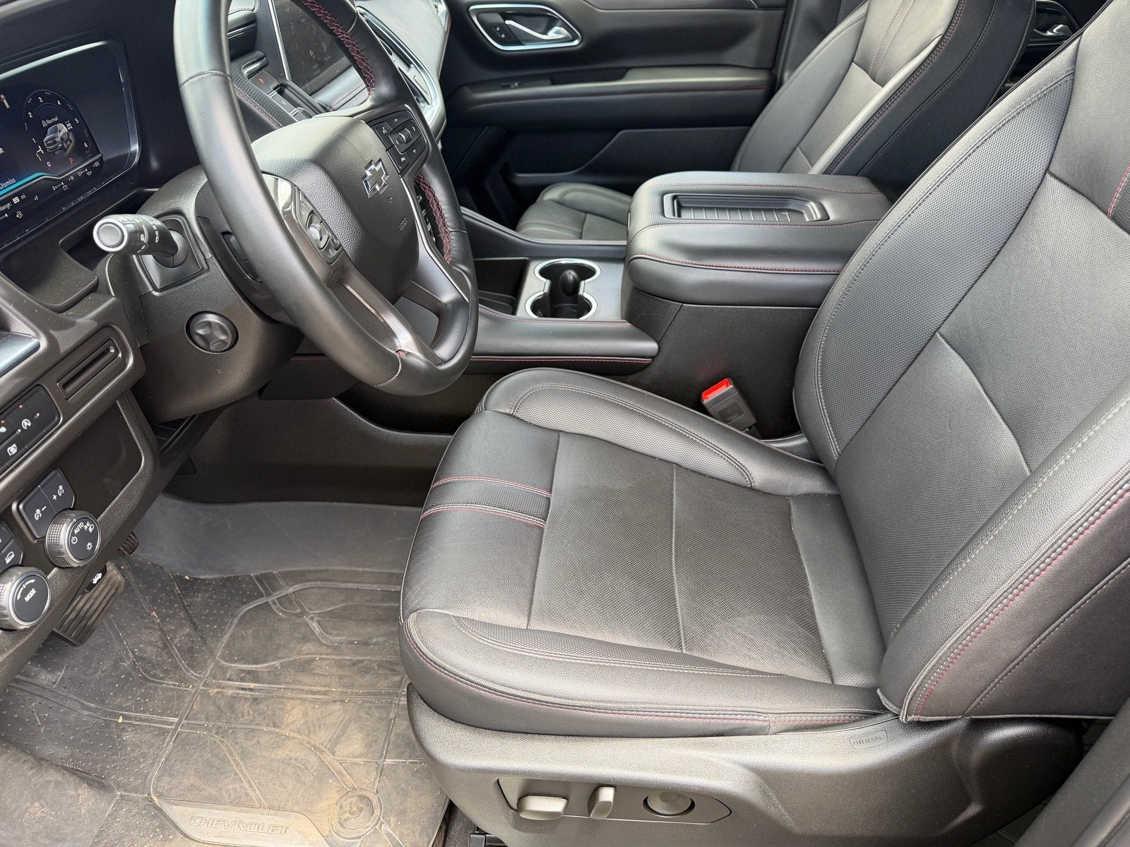 2023 Chevrolet Suburban RST