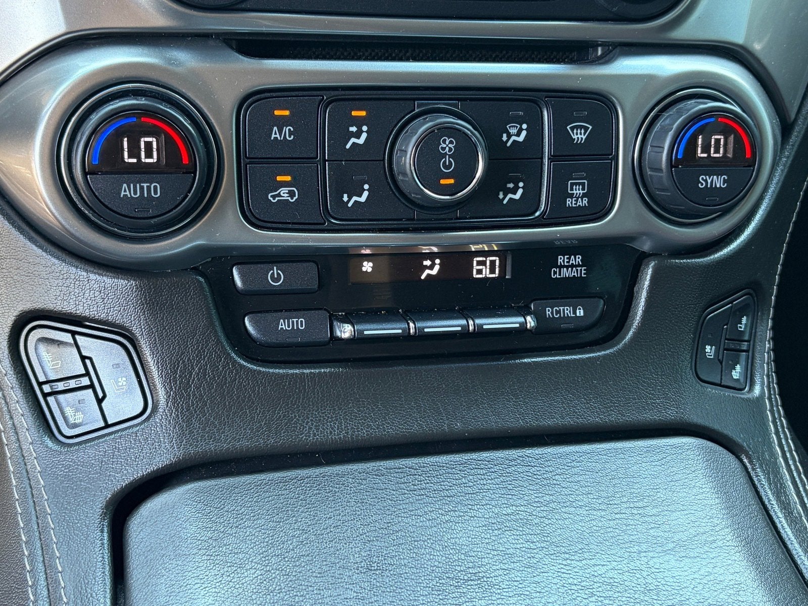 2019 Chevrolet Suburban Premier Premier Plus Edition