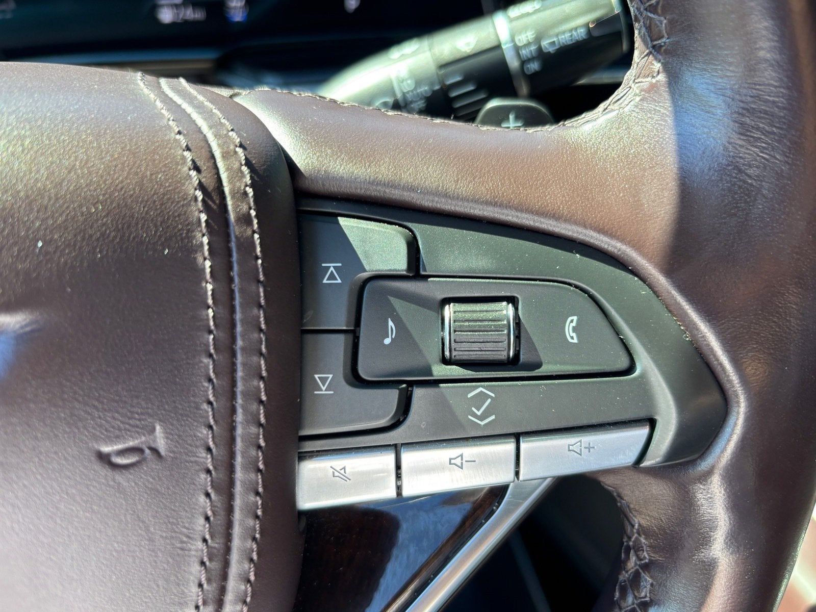 2023 Cadillac Escalade 4WD Sport Platinum
