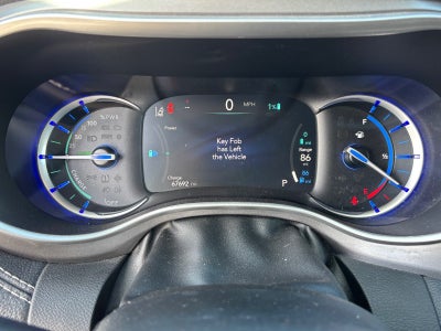 2023 Chrysler Pacifica Hybrid Touring L