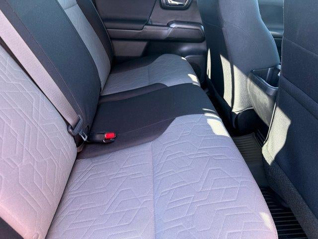 2022 Toyota Tacoma 2WD SR5