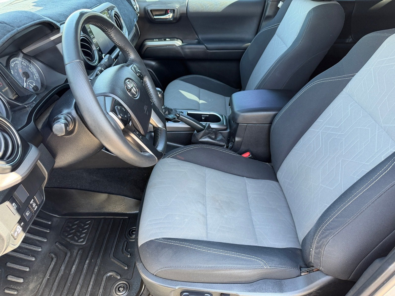 2021 Toyota Tacoma 2WD SR5