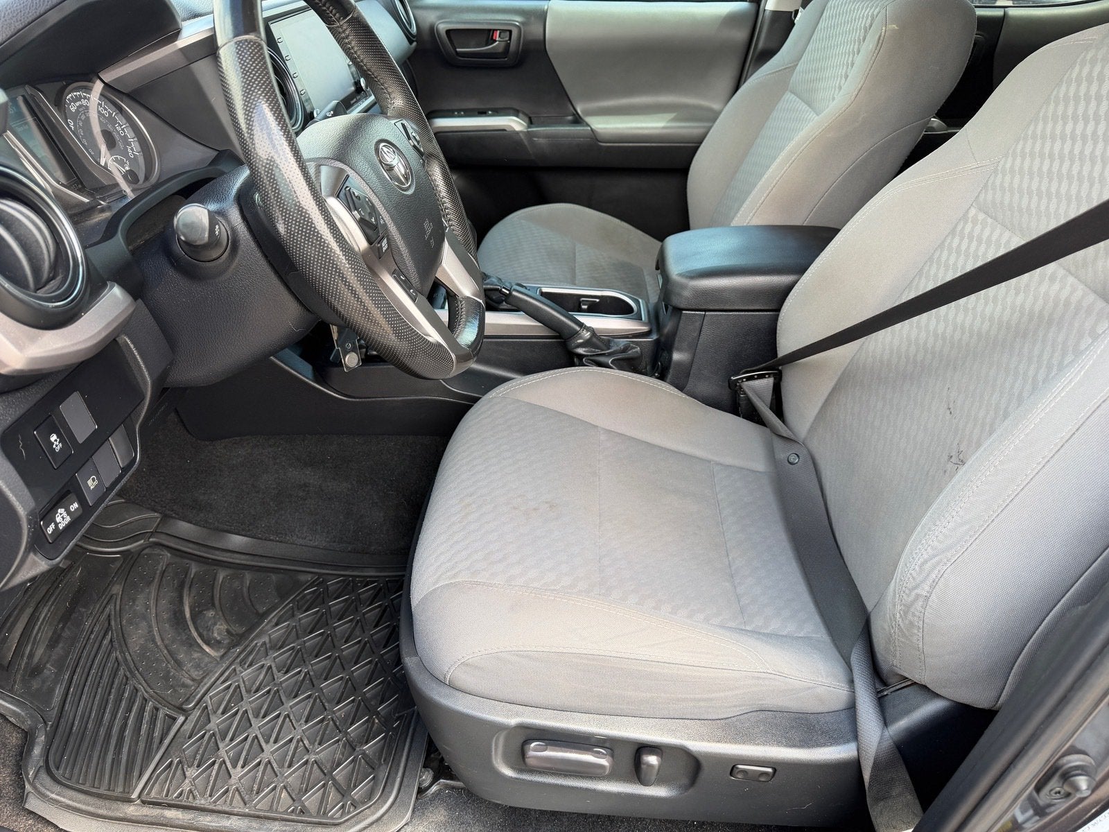 2022 Toyota Tacoma 2WD SR5