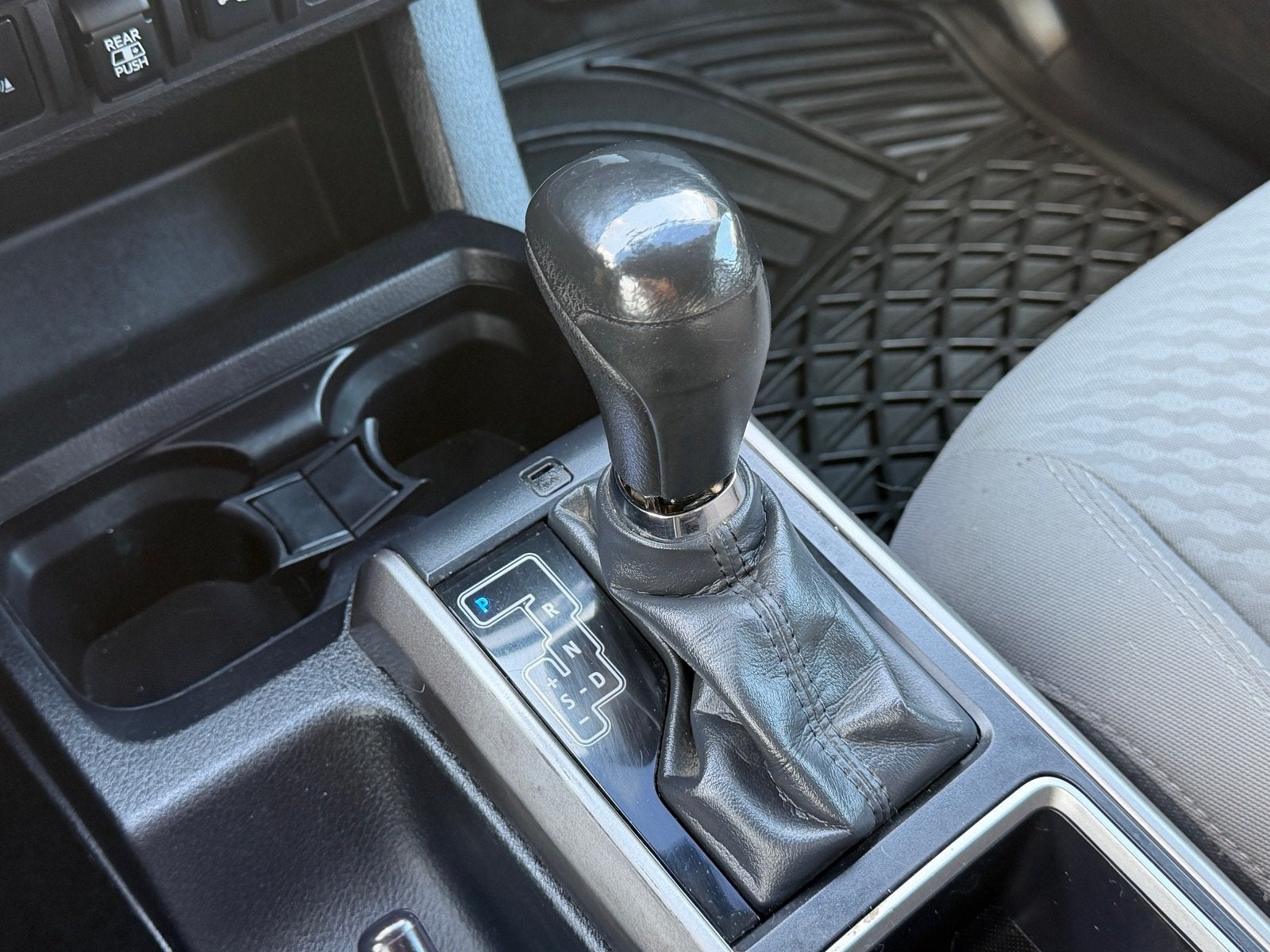 2022 Toyota Tacoma 2WD SR5