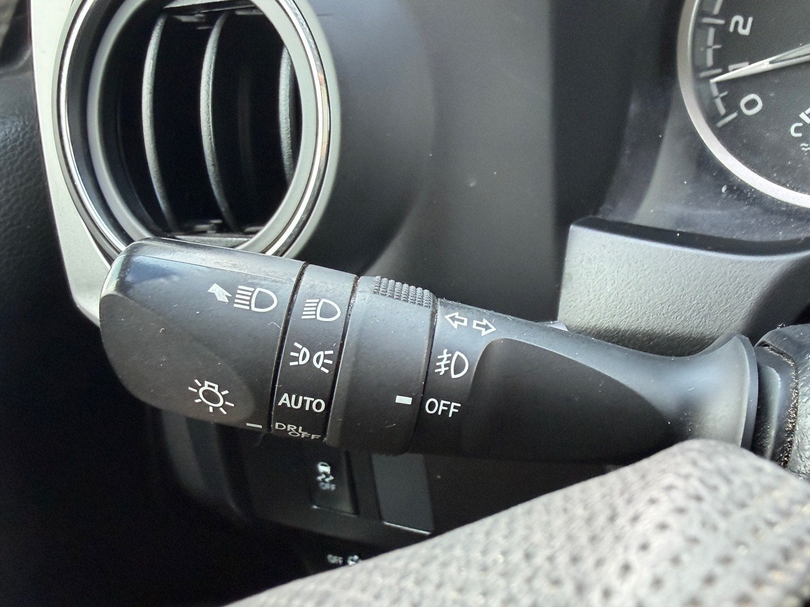 2022 Toyota Tacoma 2WD SR5