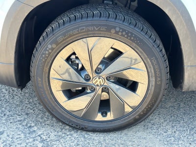 2025 Volkswagen Taos S