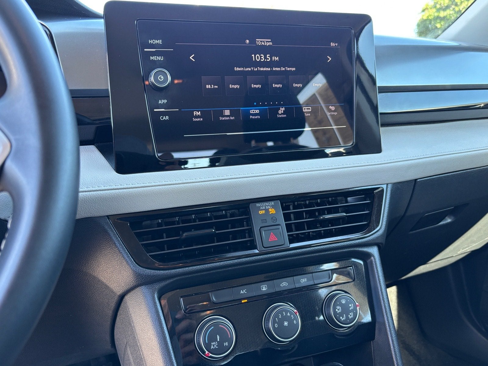 2025 Volkswagen Taos S