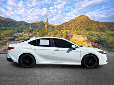 2025 Toyota Camry LE
