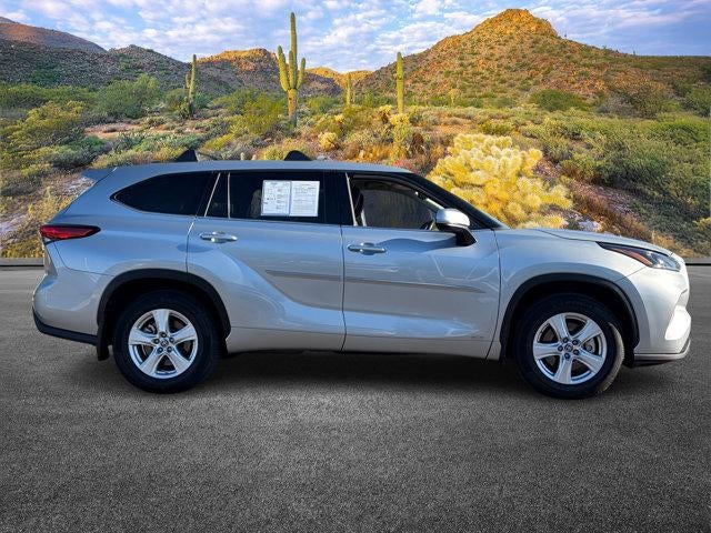 2022 Toyota Highlander Hybrid LE