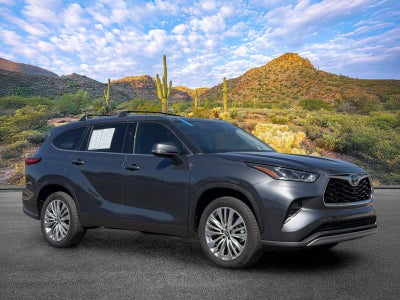 2023 Toyota Highlander L