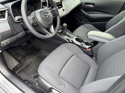 2025 Toyota Corolla Hatchback SE