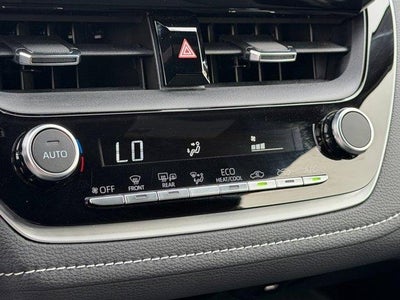 2025 Toyota Corolla Hatchback SE