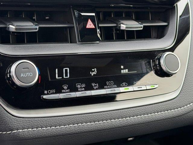 2025 Toyota Corolla Hatchback SE