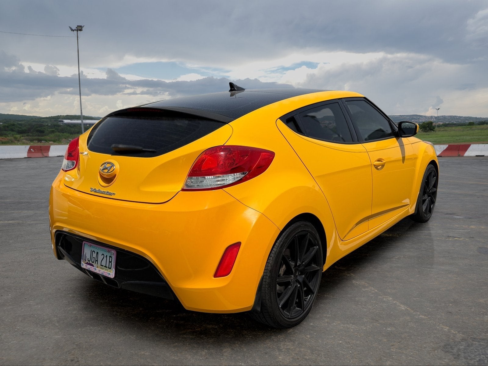 2013 Hyundai Veloster w/Black Int