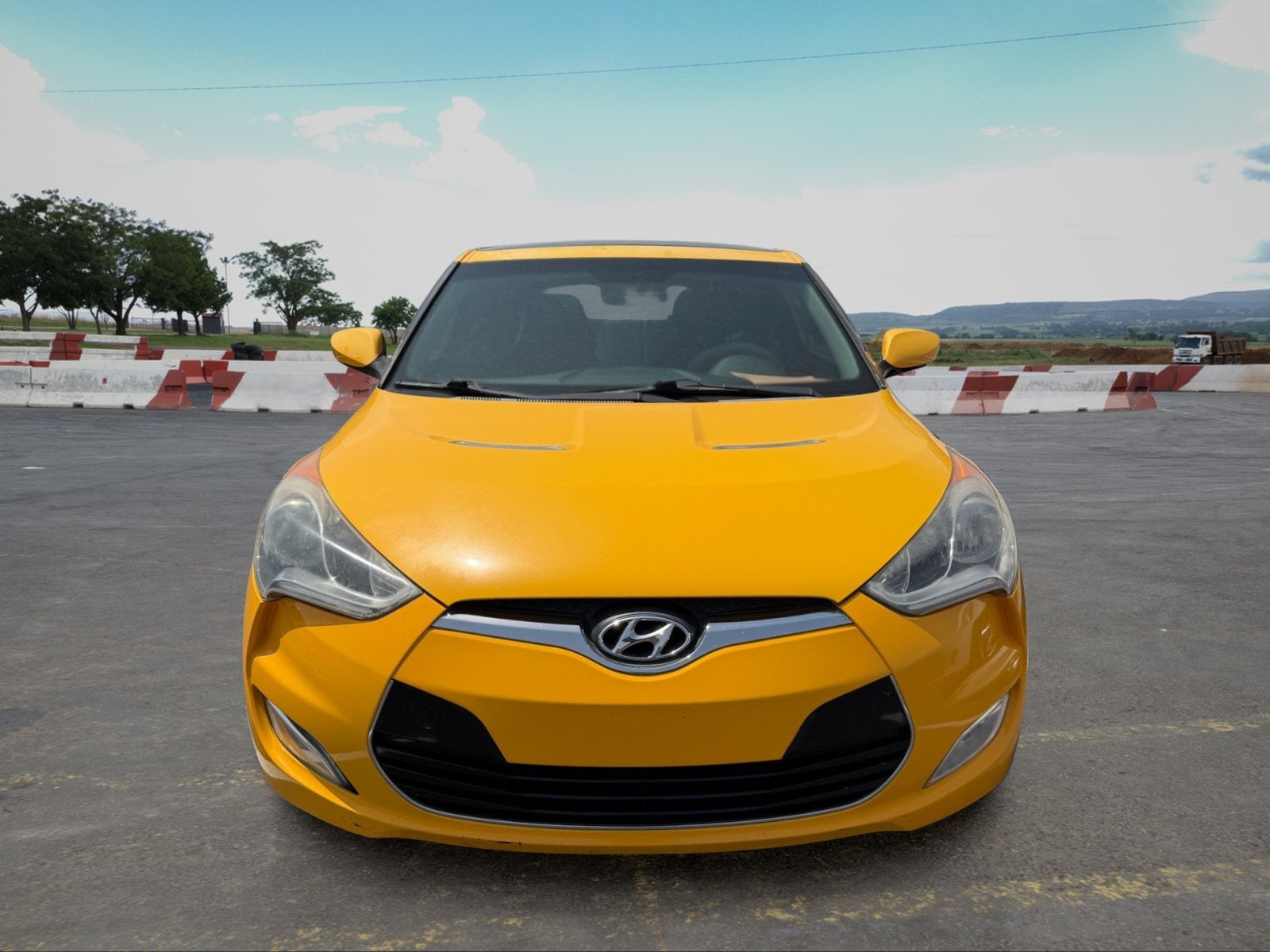 2013 Hyundai Veloster w/Black Int