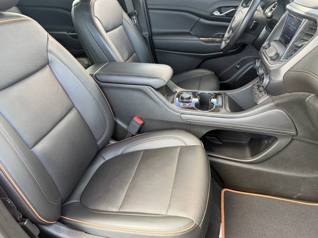 2022 GMC Acadia AT4