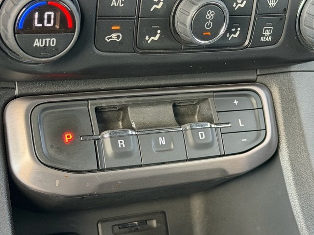 2022 GMC Acadia AT4
