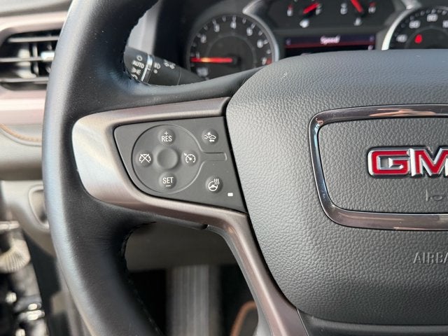 2022 GMC Acadia AT4