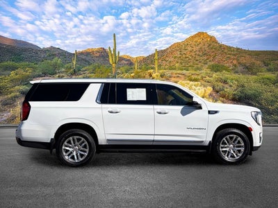 2024 GMC Yukon XL SLT