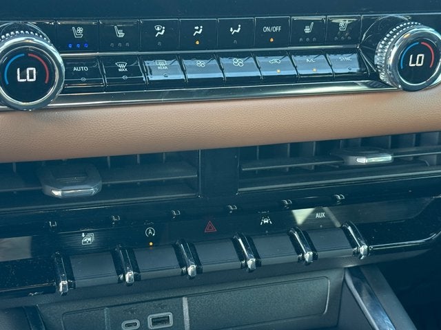 2023 GMC Canyon 4WD AT4