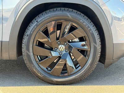 2024 Volkswagen Atlas Cross Sport 2.0T SE w/Technology