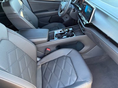 2024 Volkswagen Atlas Cross Sport 2.0T SE w/Technology