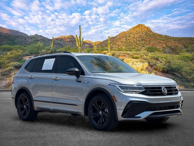 2023 Volkswagen Tiguan SE R-Line Black