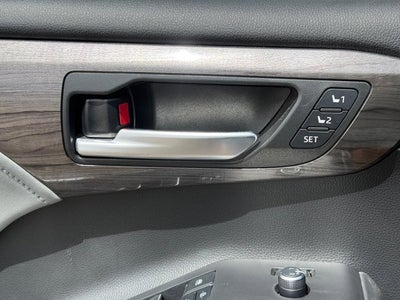 2023 Toyota Highlander Base