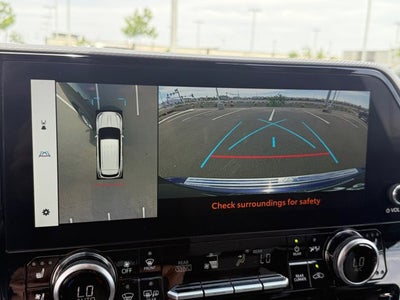 2023 Toyota Highlander Base