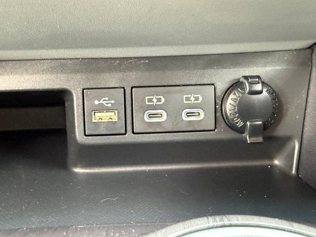 2023 Toyota Highlander Base