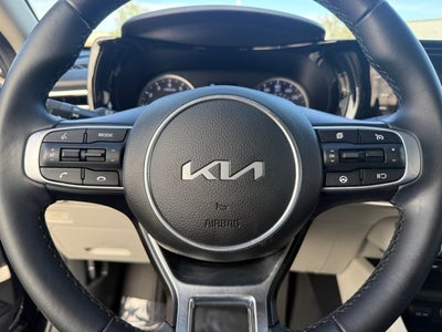 2022 Kia K5 EX