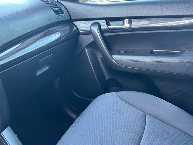 2012 Kia Sorento LX