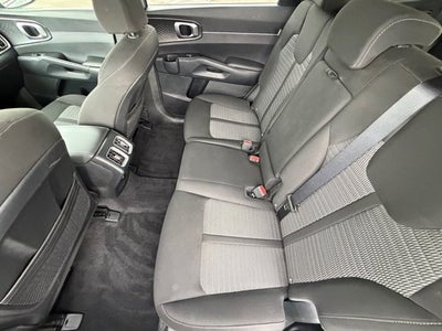 2025 Kia Sorento LX