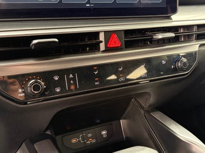 2025 Kia Sorento LX