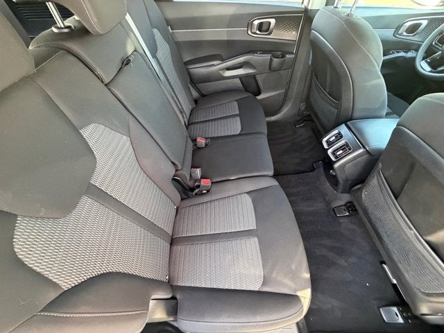 2025 Kia Sorento LX
