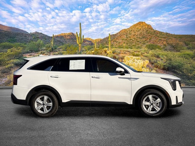 2025 Kia Sorento LX