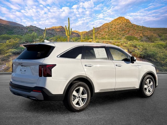 2025 Kia Sorento LX