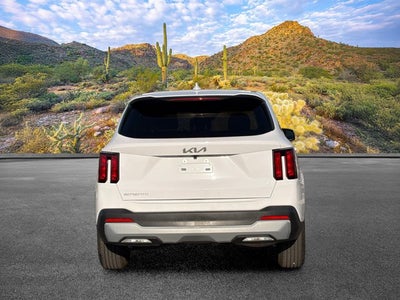 2025 Kia Sorento LX
