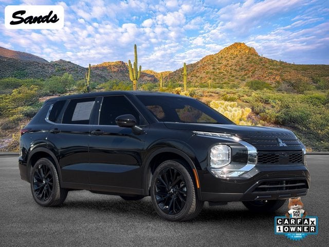 2024 Mitsubishi Outlander Base