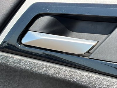 2024 Mitsubishi Outlander Base